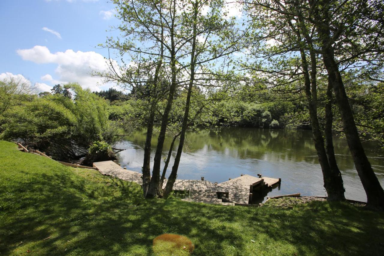 On The River Tamahere Екстериор снимка